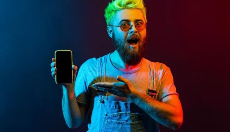 عجیب ترین تکنولوژی ،عجیب ترین تکنولوژی های جهان؛ از ماهیتابه‌ هوشمند تا کفش جارویی ،غلاف اسلحه‌ با پخش موسیقی