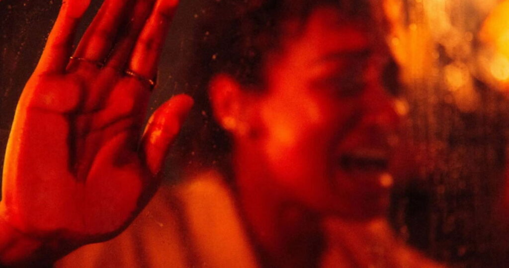 نقد فیلم Talk to Me 39 نقد فیلم Talk to Me