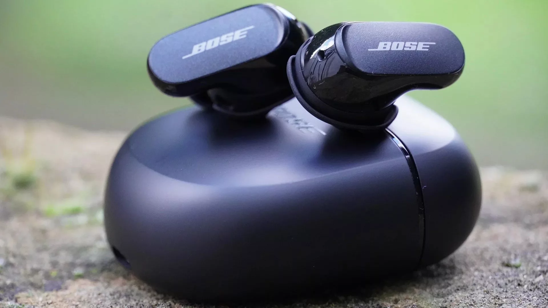 راهنمای خرید هدفون - تابستان ١۴۰٢ 88 راهنمای خرید بهترین هدفون - بوز QuietComfort Earbuds II