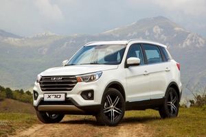 متقاضیان خودروهای لوکس شاسی بلند بخوانند | با ۴۰۰ میلیون شاسی بلند بخرید! | شاسی بلند ارزان اتومات چی بخریم؟