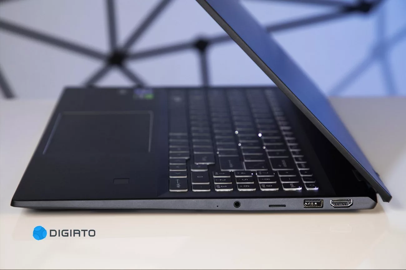 نقد و بررسی لپ تاپ MSI Summit E16 Flip؛ حرفهای در ظاهر و باطن 4 بررسی لپ تاپ MSI Summit E16 Flip