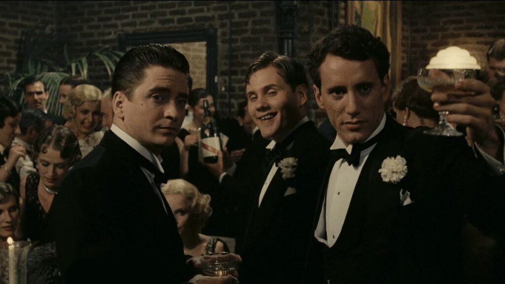 بهترین فیلم های مافیایی | ۲۵ فیلم برتر گانگستری تا سال ۲۰۲۳ 15 Once Upon a Time in America