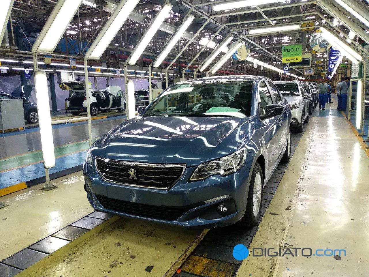 جنگ سرد قیمت خودرو بین شورای رقابت و خودروسازان؛ بازهم مشتریان متضرر شدند