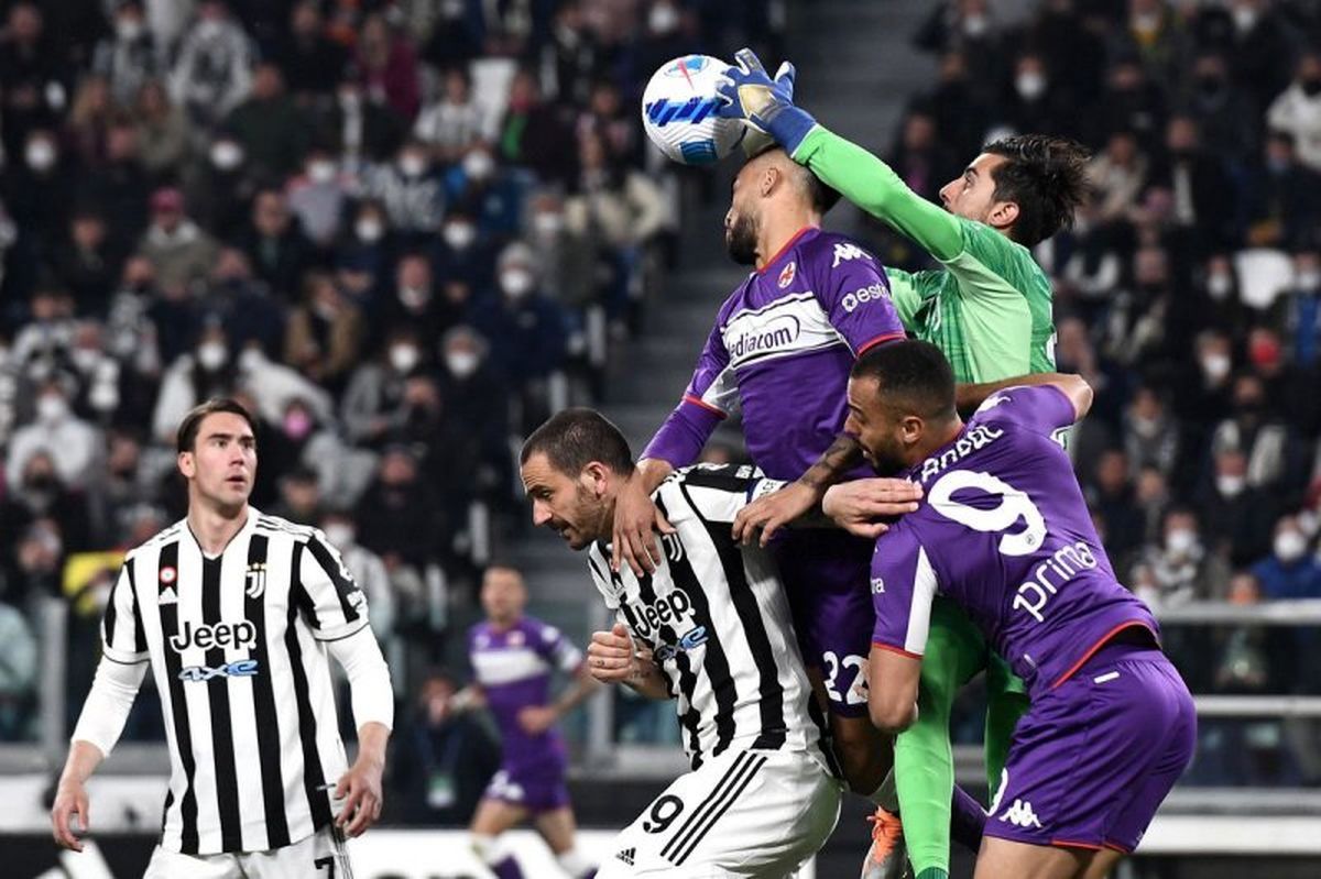 برگزاری بازی یوونتوس و  فی و رن تینا در طوفان!