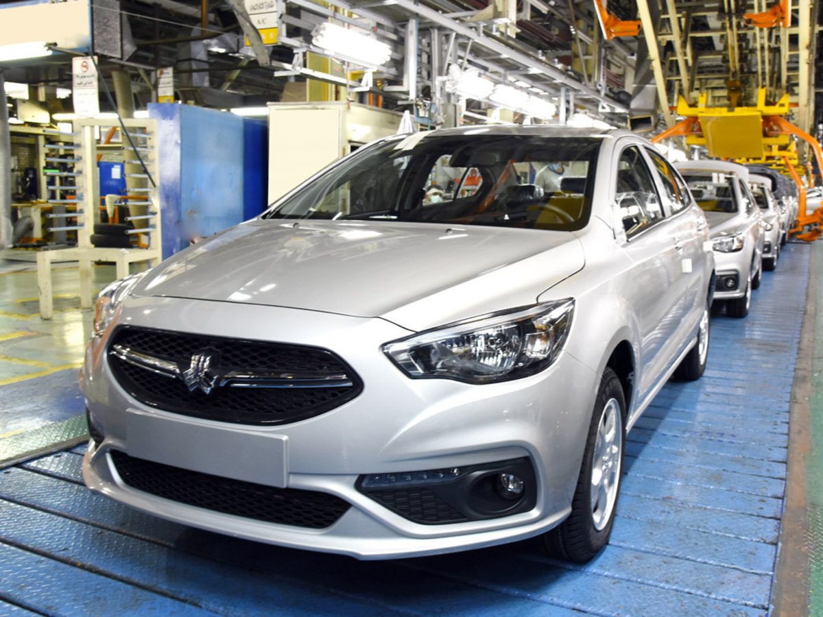 پرونده تخلف خودروسازان در جریان است