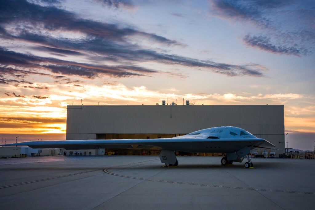 تفاوت بین B-2 Spirit و B-21 Raider