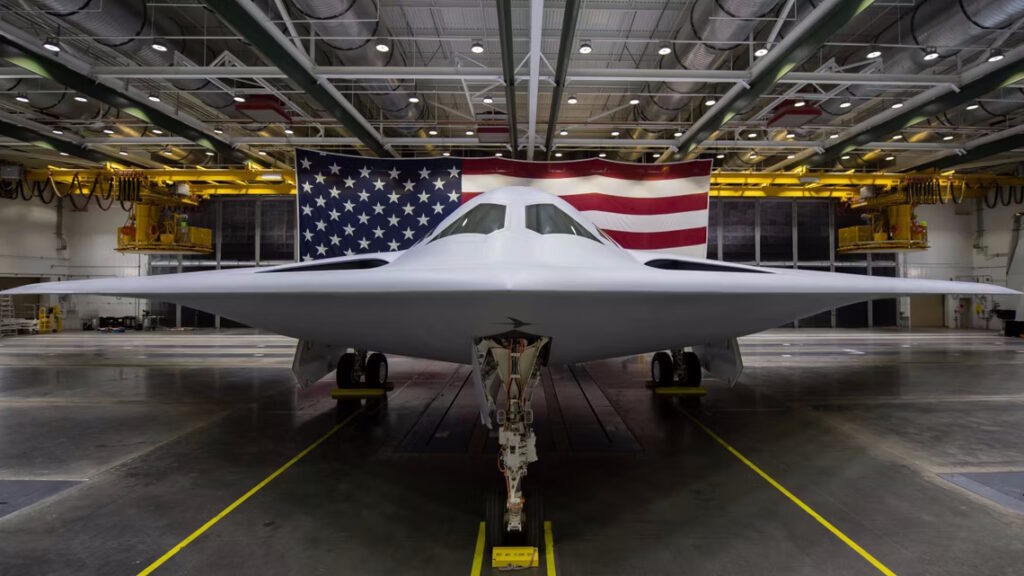 تفاوت بین B-2 Spirit و B-21 Raider