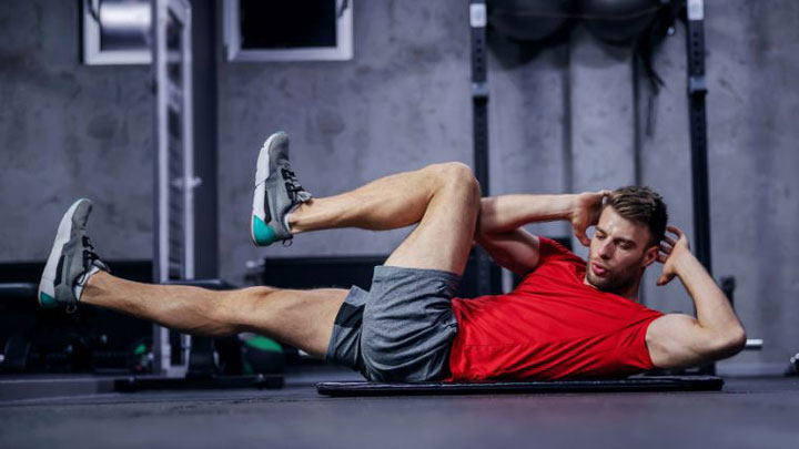 انواع حرکت کرانچ؛ روش انجام و اشتباهات رایج_روشنفکر 14 حرکت کرانچ دوچرخه