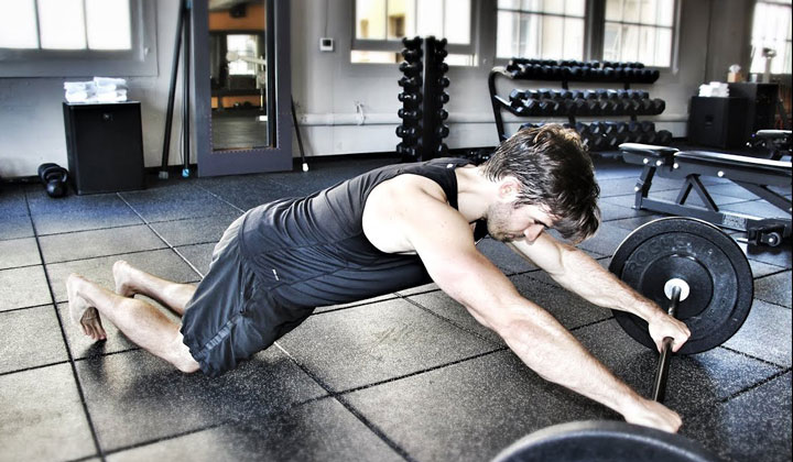 انواع حرکت کرانچ؛ روش انجام و اشتباهات رایج_روشنفکر 18 کرانچ با وسیله