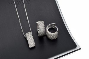 داماد‌ها دیگر پول خرید سرویس طلا ندارند