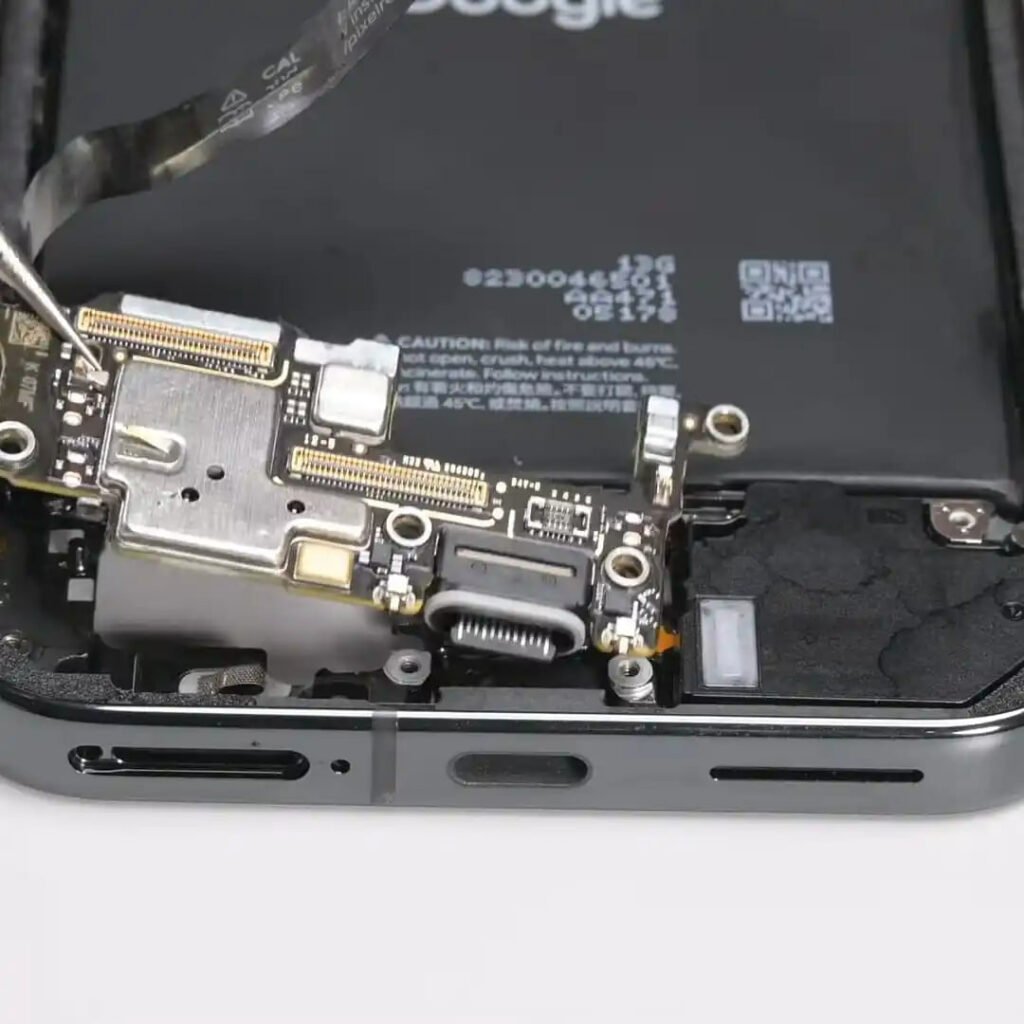 کالبدشکافی پیکسل 9 پرو XL طراحی داخلی آن را نشان می‌دهد + ویدیو