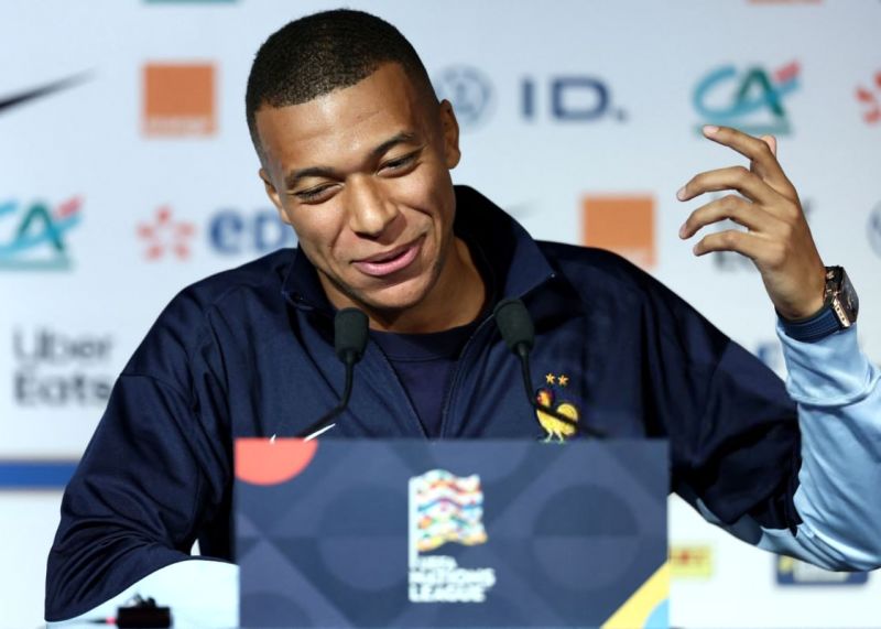 انتظار ندارم در پاریس از من استقبال کنند!‌