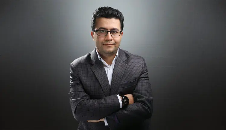 انحصار علیه نوآوری؛ بیمه مرکزی در روبه رو اینشورتک‌ها شمشیر.webp