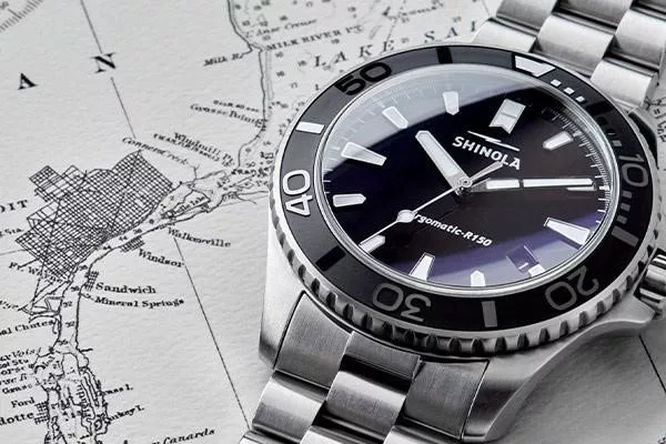 1728814792 909 بازدید و قیاس ساعت‌های ساخت آمریکا روشنفکر.webp