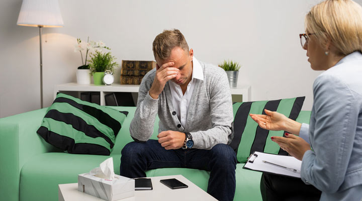 تحول روانپزشک: با این ۶ نشانه روانپزشک خود را تحول دهید_روشنفکر 8 تفاوت روانشناس، روانپزشک و روانکاو - روان درمانگر