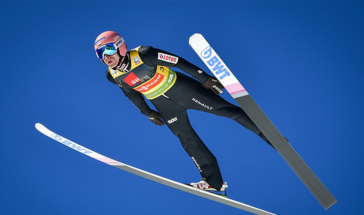 گران ترین ورزش های جهان؛ ۱۱ ورزش لاکچری و پرهزینه اما جذاب_روشنفکر 30 اسکی پرش - گران ترین ورزش های جهان