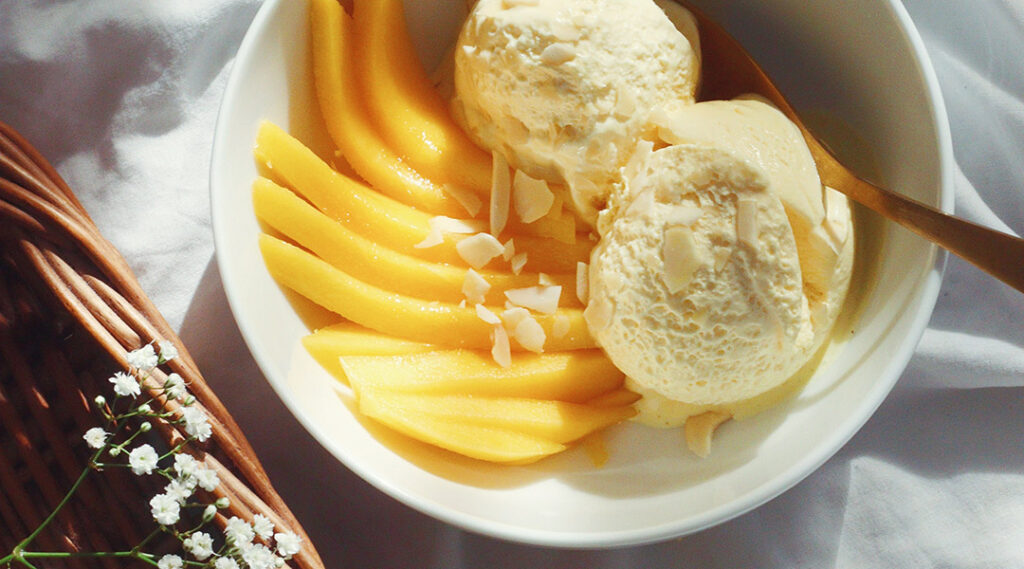 نحوه تهیه دسر انبه؛ ۱۳ دسر با انبه که باید حتما بخورید_روشنفکر 23 1757098395 747 نحوه تهیه دسر انبه؛ ۱۳ دسر با انبه که باید