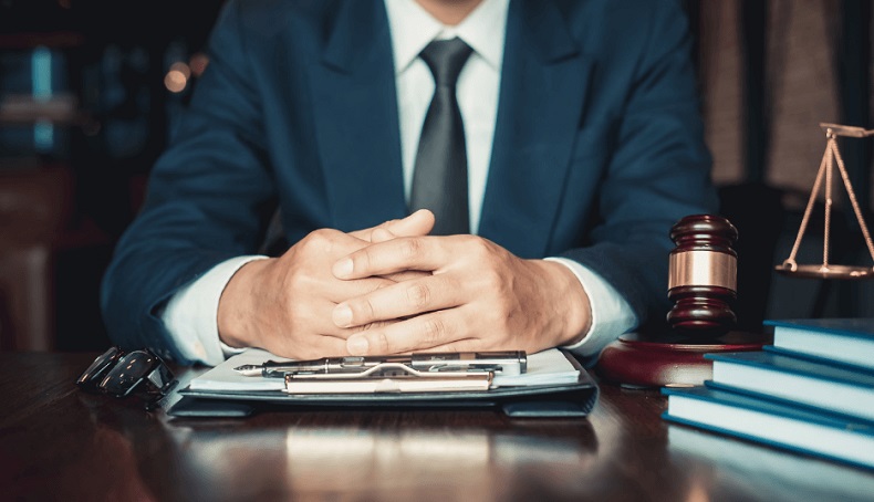 چرا در پرونده های کیفری باید به وکیل مراجعه کرد؟ 4 چرا در پرونده های کیفری باید به وکیل مراجعه کرد؟