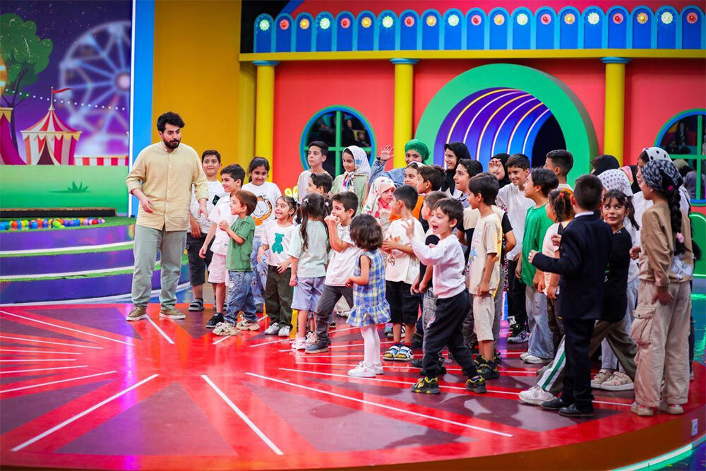 «اعجوبه‌ها» برای گروه سنی کودک تولید شده/ کار با «کودکان» چهار تا پنج ساله نیازمند انعطاف و توانایی «مدیریت لحظه‌ای» است
